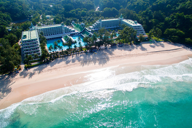 Le Meridien Phuket Beach Resort